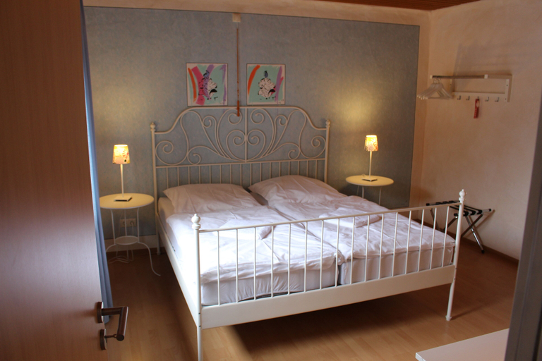 Others 5, Hotel Pastis, Mayen-Koblenz