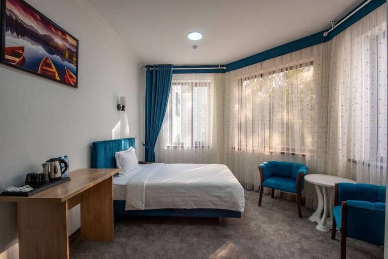 Bedroom 2, Aurora Hotel, Tashkent City