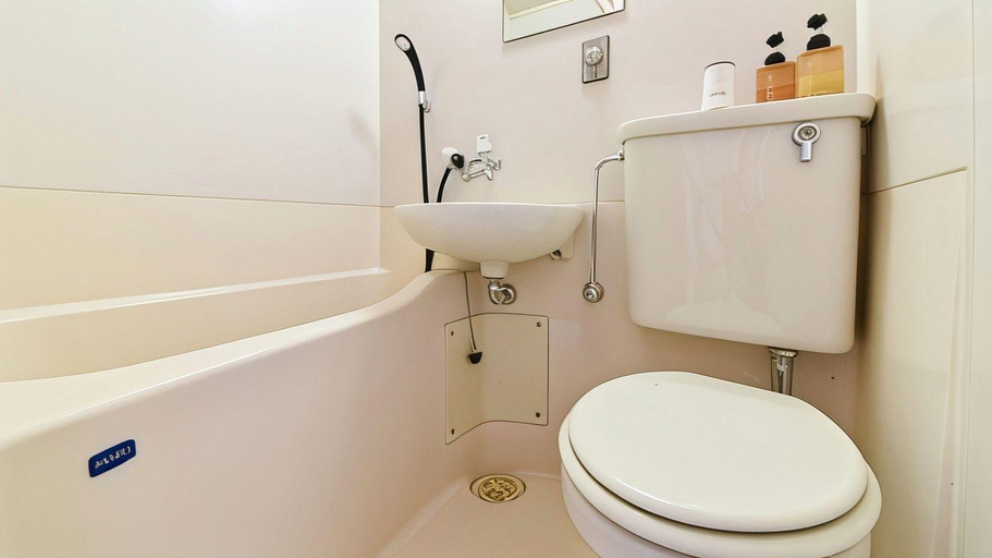Bathroom, Hotel Shoen, Toyama