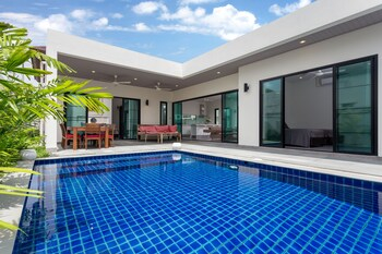 Others 5, Large 3BR Villa with Big Pool by Intira, Pulau Phuket