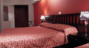 Others 3, Hotel Ghala, Capital