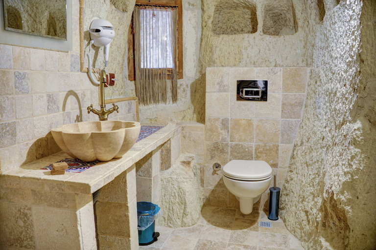 Bathroom 5, Gibos Cave Hotel, Ürgüp