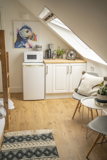 Room 3, Bellavista, West Dunbartonshire