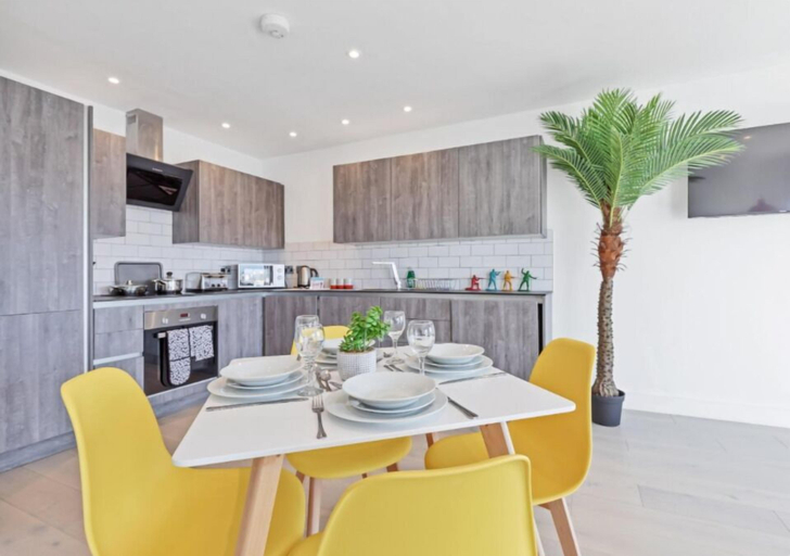 Others 3, Right On : Bright On Apartment 1C | By My Getaways, Brighton and Hove