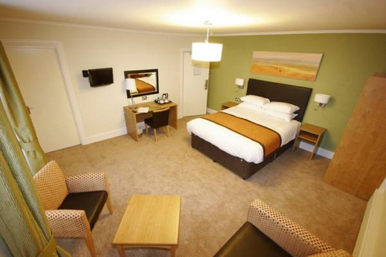 Bedroom 3, Thomas Arms, Carmarthenshire