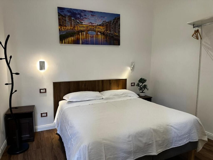 Room 3, Annettas house, Florence