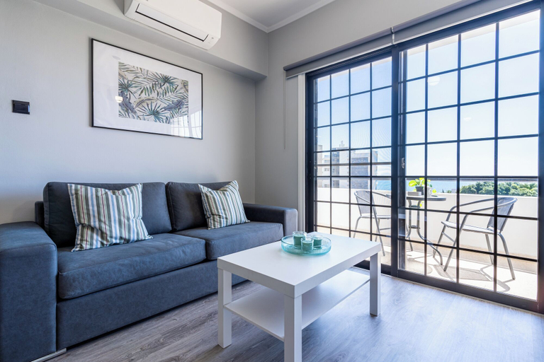 Living area 2, Peale's 2-BR Apt & Balcony in Mackenzie, Larnaca