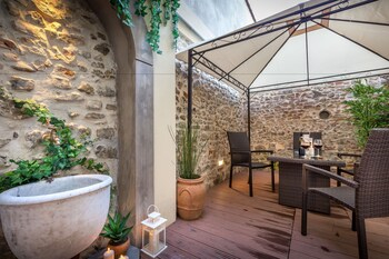 Others 2, Relais Gaia, Florence