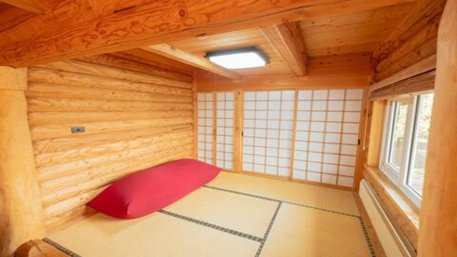 Bedroom 2, Lake Toya Hillside House / Spacious Log House, Tōyako
