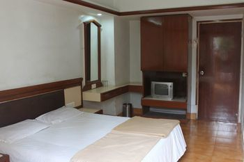 Others 2, Hotel Rajmahal, Pune