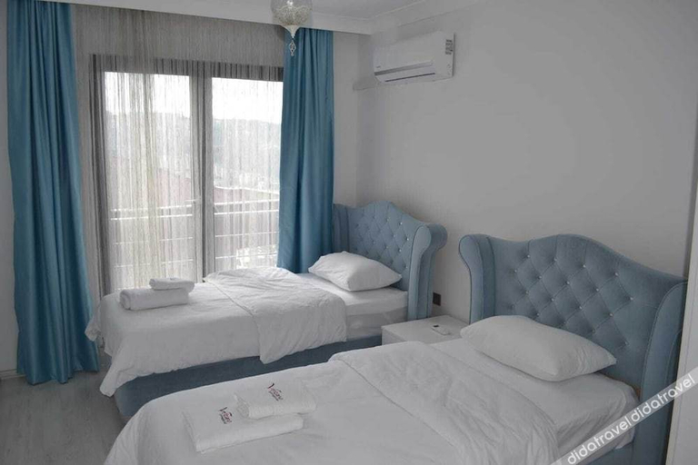 Others 2, Shahin Golden Hotel, Merkez