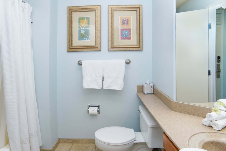 Bathroom 3, The Shores Lakeside Condo Unit 5680, Grand Traverse
