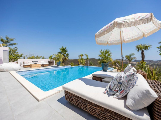 Swimming pool 3, Nice Villa in Budens with pool, Vila do Bispo