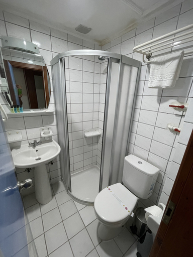 Bathroom 5, Sima Hotel, Kemer