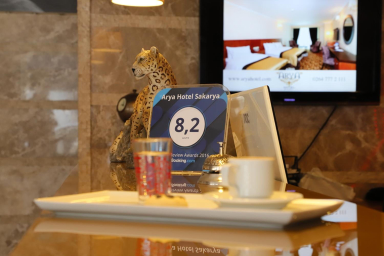 Others 3, Arya Hotel Business Deluxe, Merkez