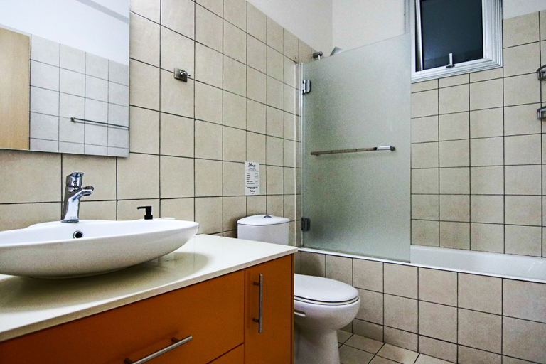 Bathroom 2, City View Luxury Flat Harbour 04, Larnaca