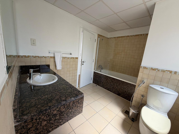 Bathroom 2, 2BR Apartment in JBR The Walk, Dubai