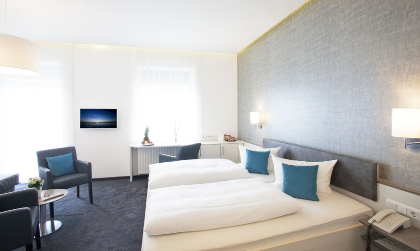 Room 5, Hotel Café Ebner, Lindau (Bodensee)