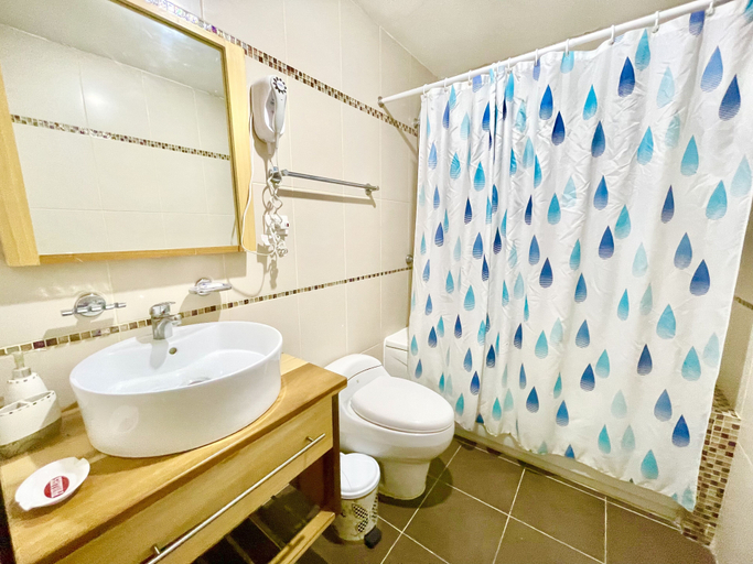 Bathroom 2, Marbella 2bedroom Beachfront Apartment, Guayacanes