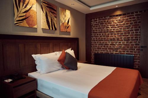 Others 2, Parmos Otel, Erdek