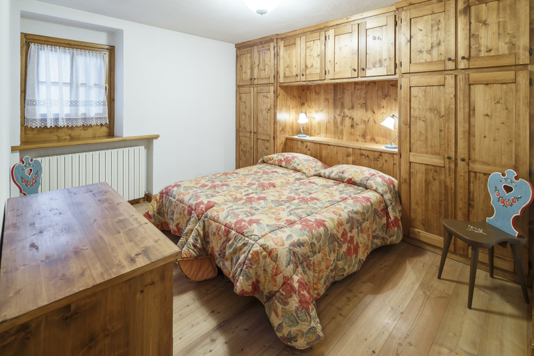 Bedroom 3, Villa Lacedel, Belluno