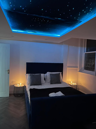 Bedroom 3, Park View Apartments, Bradford