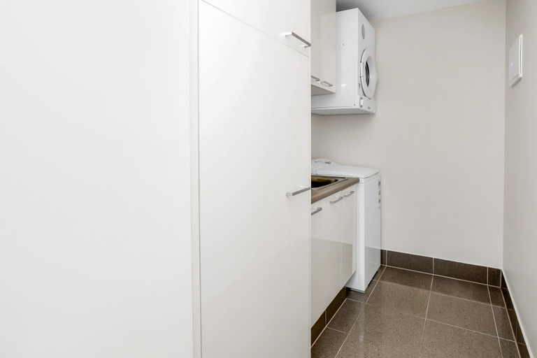 Others 4, Pool View City Centre Apartment 202, Cairns