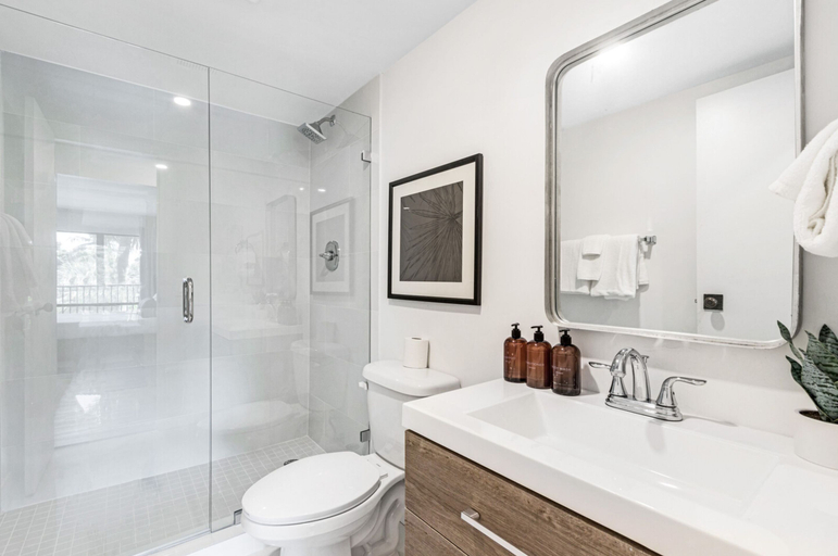 Bathroom 3, Roami at The Palm, Broward