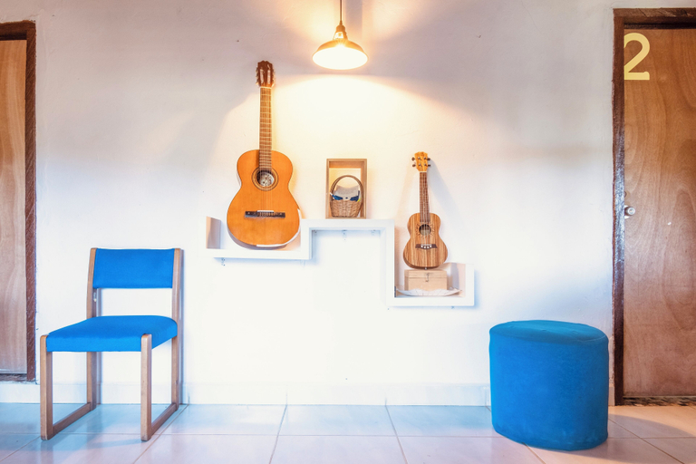 Others 4, Casa Profunda, Guarne