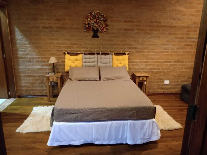 Room 4, Recanto das Acacias, Camanducaia
