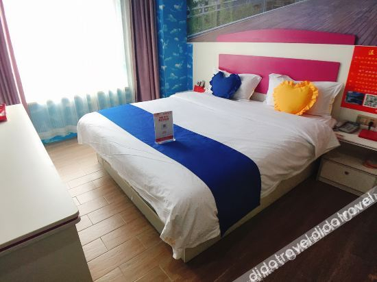 Others 3, City Romantic Theme Hotel (Qinghu Metro Station), Shenzhen