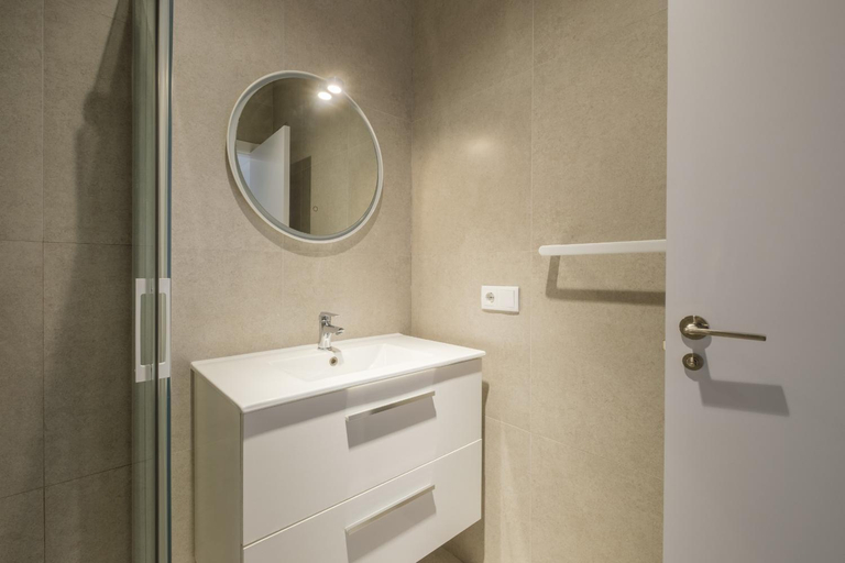 Bathroom 4, Comfortable Room close to City Centre, Valencia
