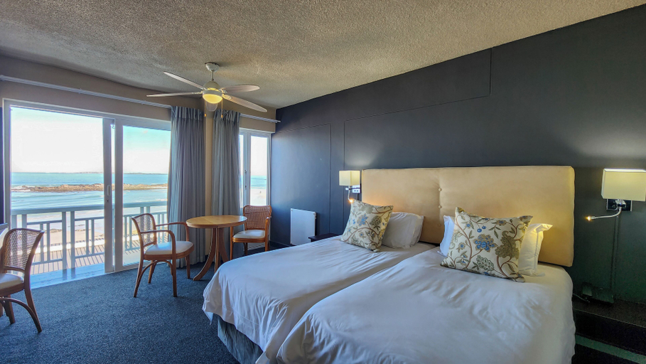 Bedroom 2, Blue Peter Hotel, City of Cape Town