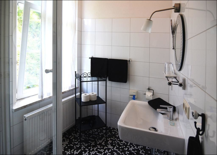 Bathroom, Hotel Herberge zur Traube, Heilbronn