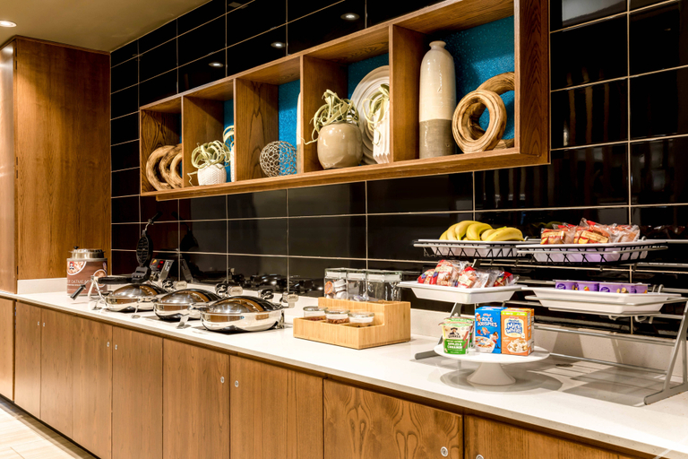 Food & Drinks 3, SpringHill Suites Tallahassee North, Leon
