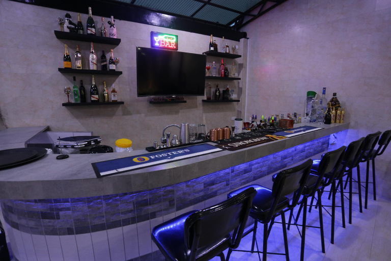 Food & Drinks 5, HALFWAY HOUSE HOSTEL - MACTAN CEBU AIRPORT, Lapu-Lapu City