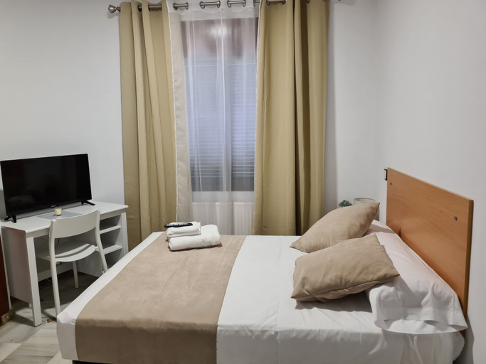 Others 2, Residencia Casa Santo Angel - Solo Adultos, Madrid