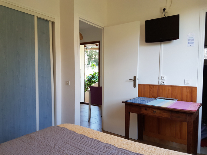 Others 4, Hotel Punta e Mare, Corse-du-Sud