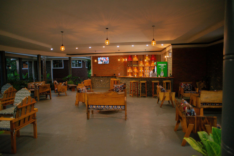 Food & Drinks 4, Boloti Camp Resort, Hai