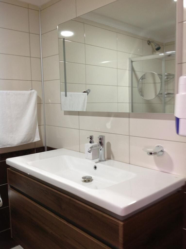 Bathroom, Yılmaz Kaptan Otel, Marmaris