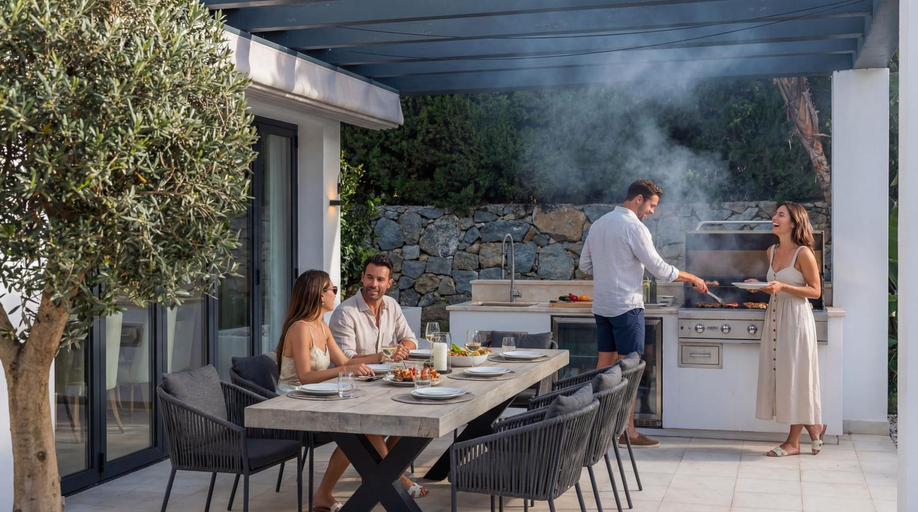 Food & Drinks, VACATION MARBELLA I Villa Lina, Golf Valley, Private Heated Pool, Jacuzzi, Close to the Marina, Málaga