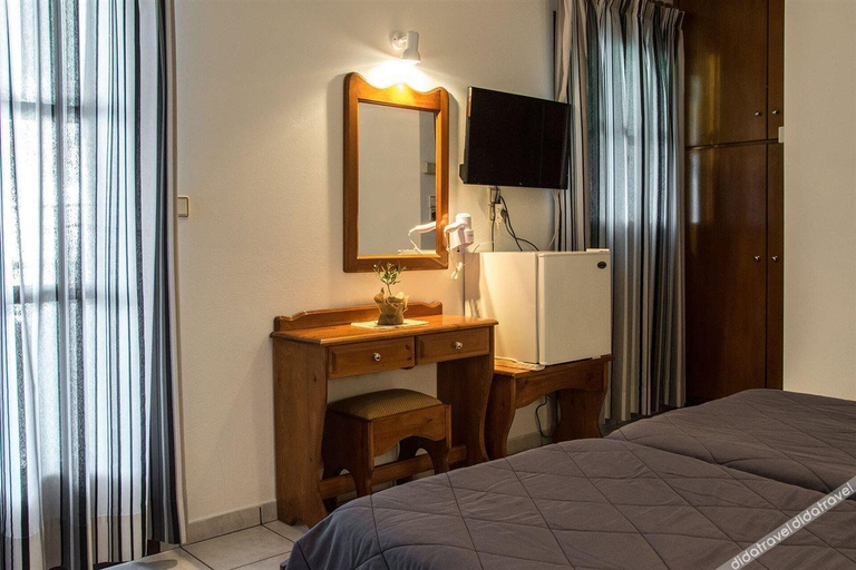 Bedroom 2, Golden Sun Kokkari, North Aegean