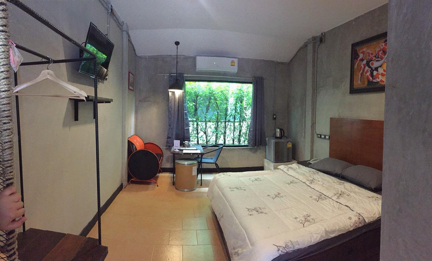 Bed 4, Riverhills Resort, Pluak Daeng