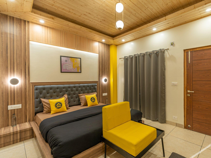 Others 5, The Hosteller Kufri, Shimla, Shimla