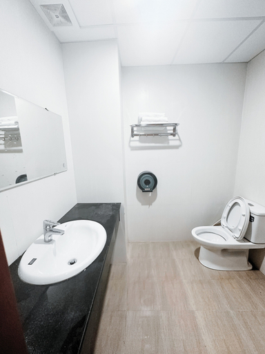 Bathroom, AD41 HOTEL HUE CS1, Huế