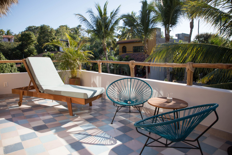 Others 2, PAL.MAR Hotel Tropical, Compostela