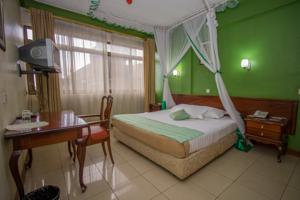 Others 4, Holiday Express Hotel, Kampala