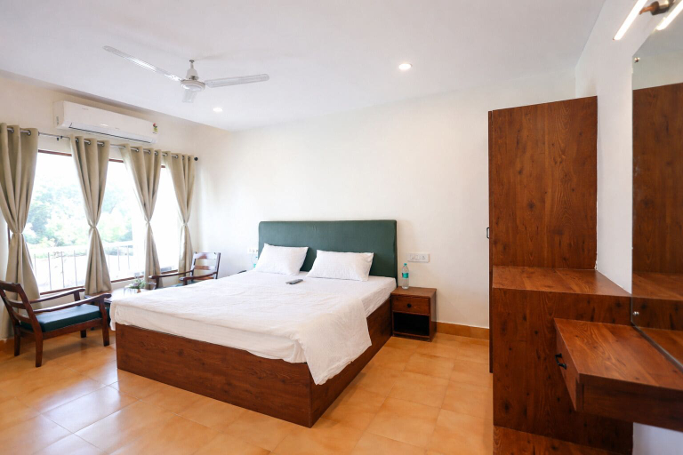 Room 4, Hotel Maharaja, Rewa