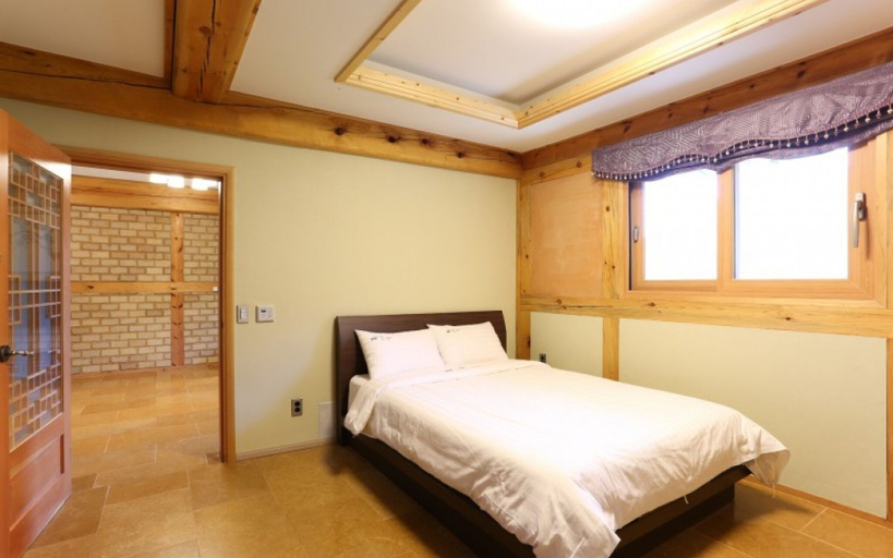 Bedroom 2, Gongju Solhyang Pension, Yuseong