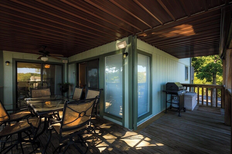 Outdoor dining, Lakefront Condo With Indoor Pool, Camden